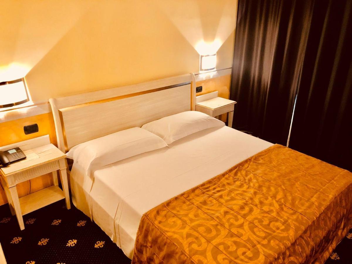 Motel Malpensa Inn & Hotel-Airport Case Nuove  Extérieur photo