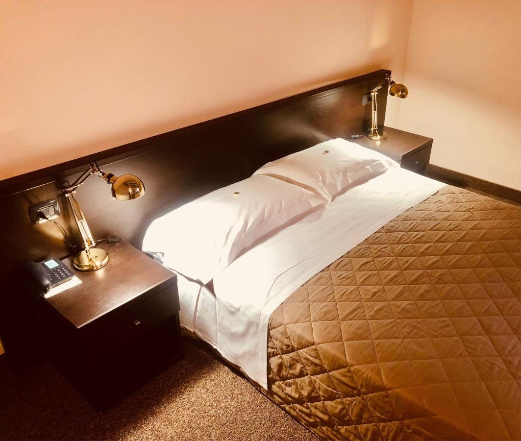 Motel Malpensa Inn & Hotel-Airport Case Nuove  Extérieur photo