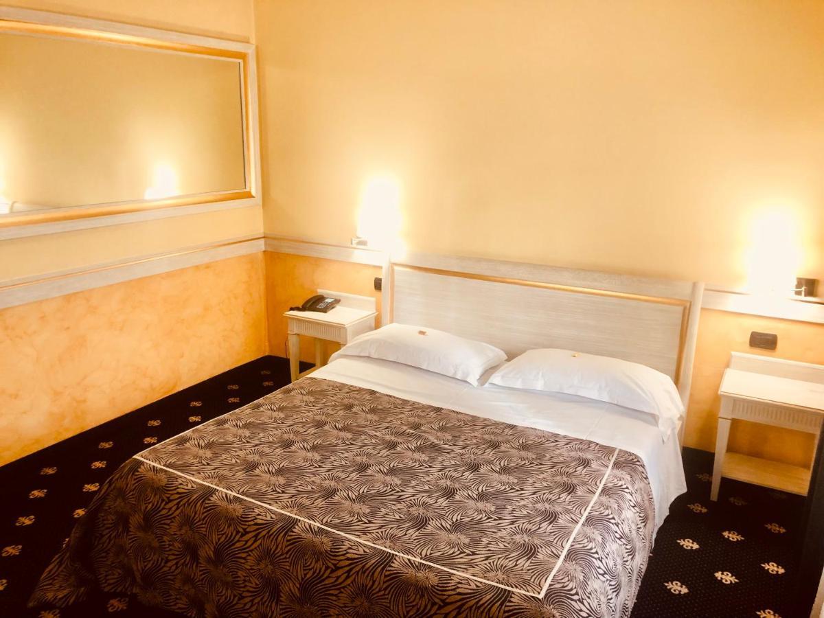 Motel Malpensa Inn & Hotel-Airport Case Nuove  Extérieur photo