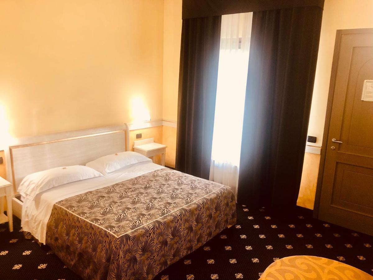 Motel Malpensa Inn & Hotel-Airport Case Nuove  Extérieur photo