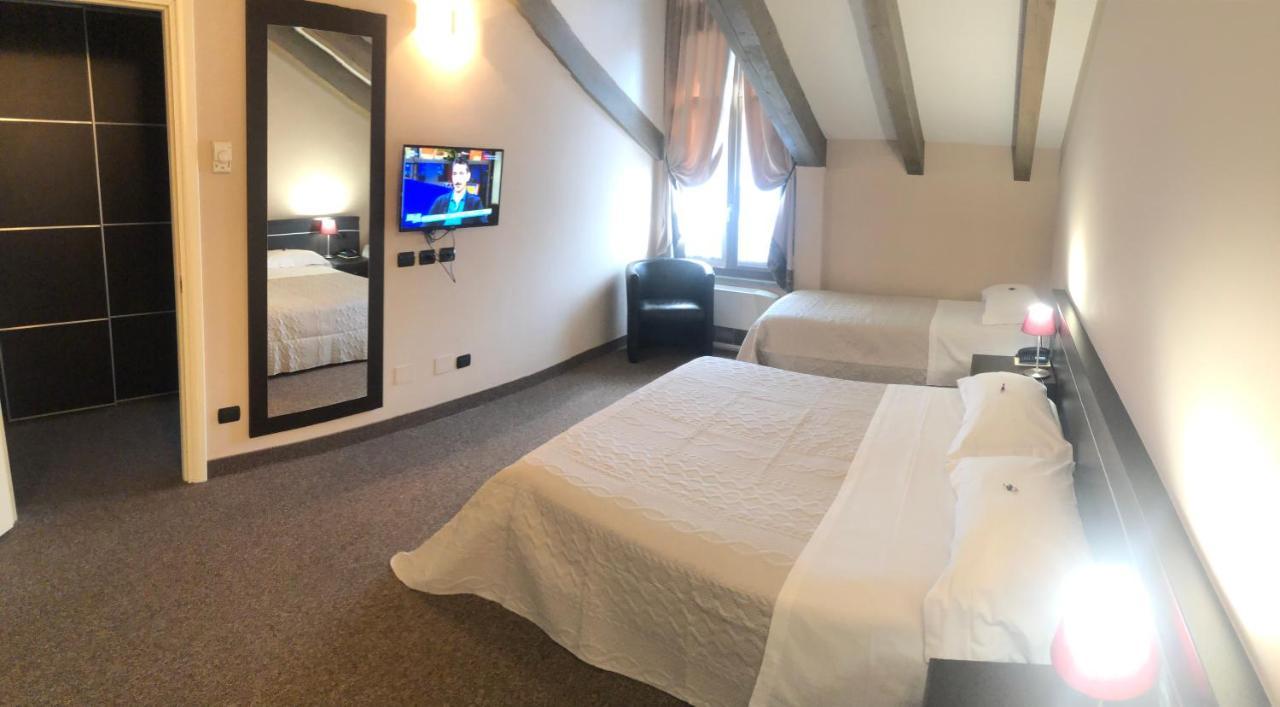 Motel Malpensa Inn & Hotel-Airport Case Nuove  Extérieur photo