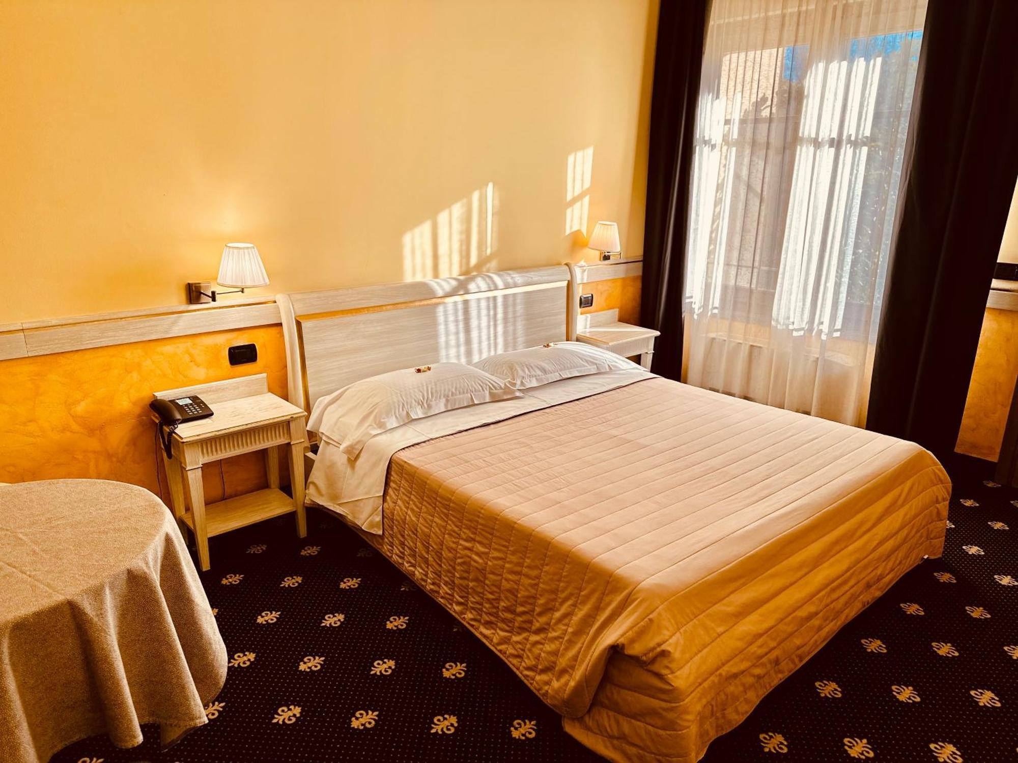 Motel Malpensa Inn & Hotel-Airport Case Nuove  Extérieur photo
