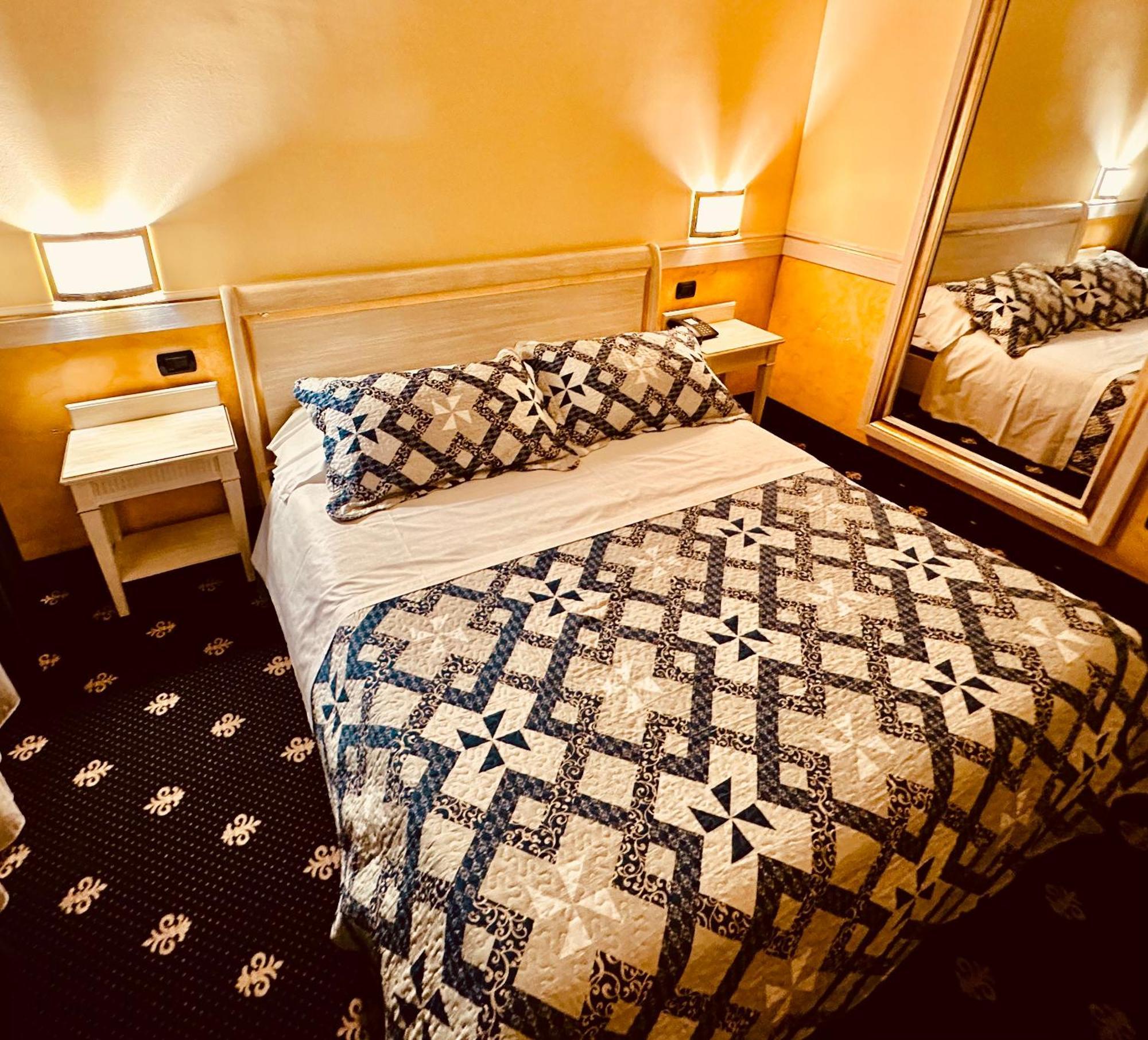 Motel Malpensa Inn & Hotel-Airport Case Nuove  Extérieur photo