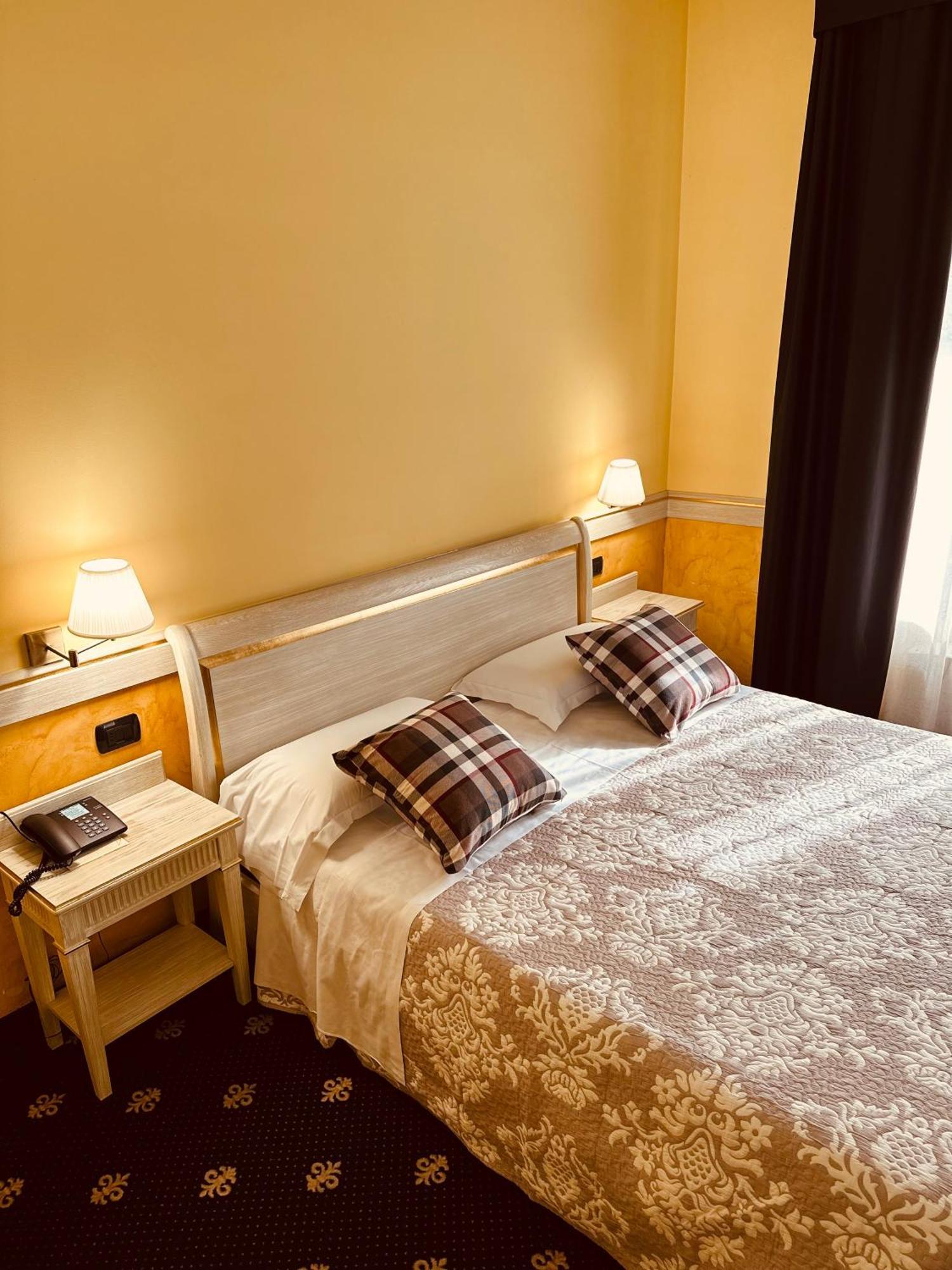 Motel Malpensa Inn & Hotel-Airport Case Nuove  Extérieur photo