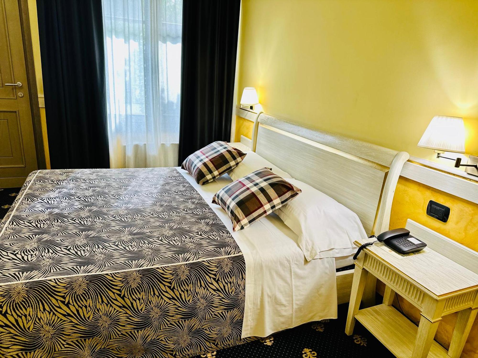 Motel Malpensa Inn & Hotel-Airport Case Nuove  Extérieur photo
