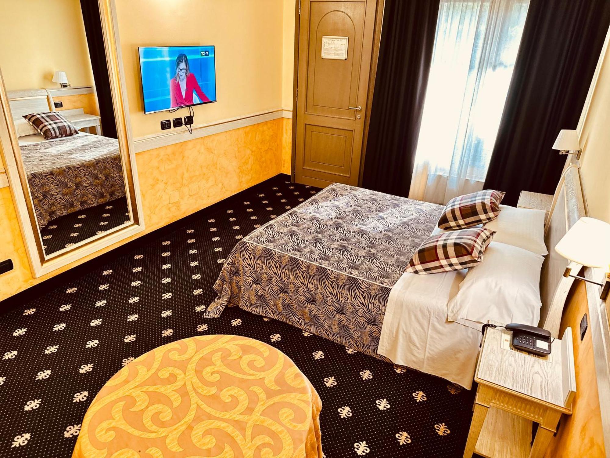 Motel Malpensa Inn & Hotel-Airport Case Nuove  Extérieur photo