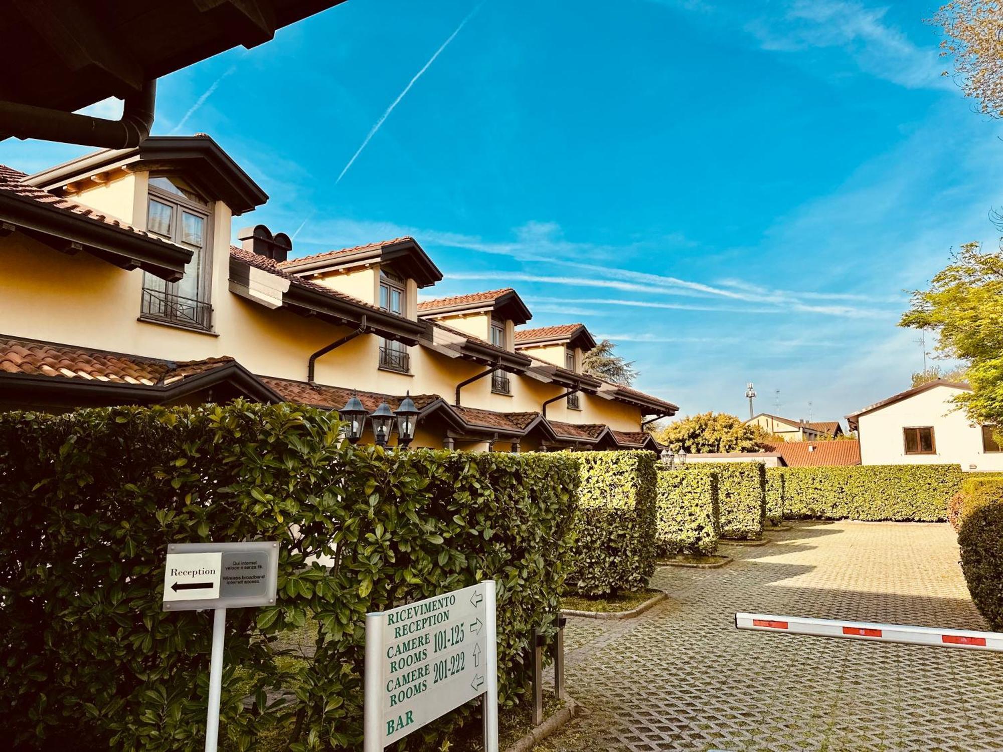 Motel Malpensa Inn & Hotel-Airport Case Nuove  Extérieur photo